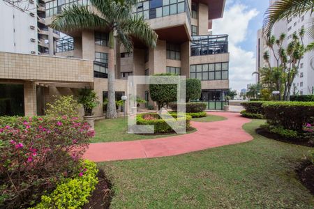 Apartamento à venda com 271m², 4 quartos e 5 vagas Apartamento à venda com 271m², 4 quartos e 5 vagasÁrea comum