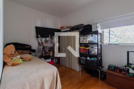 Apartamento à venda com 271m², 4 quartos e 5 vagas Apartamento à venda com 271m², 4 quartos e 5 vagasQuarto 3 - Suíte