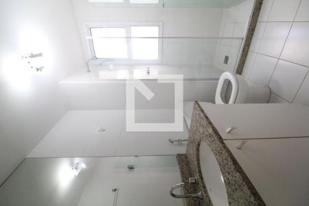 Apartamento à venda com 75m², 2 quartos e 1 vagaBanheiro da Suíte