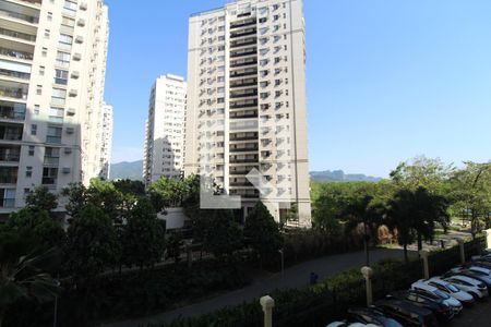 Apartamento à venda com 75m², 2 quartos e 1 vagaSuíte 1 - Varanda