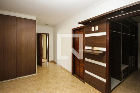 Casa à venda com 270m², 3 quartos e 4 vagas Casa à venda com 270m², 3 quartos e 4 vagasSuíte