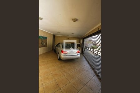 Casa à venda com 270m², 3 quartos e 4 vagas Casa à venda com 270m², 3 quartos e 4 vagasGaragem