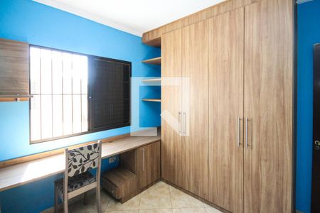 Casa à venda com 270m², 3 quartos e 4 vagas Casa à venda com 270m², 3 quartos e 4 vagasQuarto 02