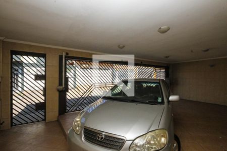 Casa à venda com 270m², 3 quartos e 4 vagas Casa à venda com 270m², 3 quartos e 4 vagasGaragem