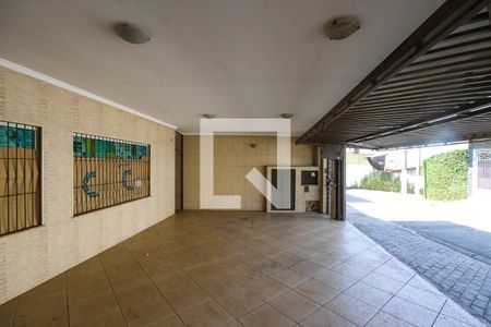 Casa à venda com 270m², 3 quartos e 4 vagas Casa à venda com 270m², 3 quartos e 4 vagasGaragem