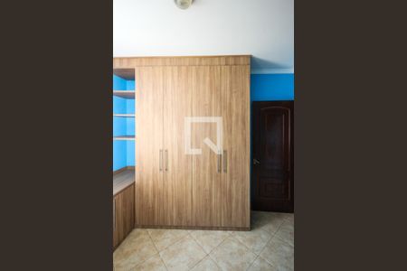 Casa à venda com 270m², 3 quartos e 4 vagas Casa à venda com 270m², 3 quartos e 4 vagasQuarto 02