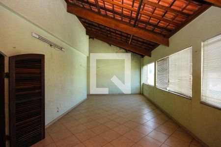 Casa à venda com 270m², 3 quartos e 4 vagas Casa à venda com 270m², 3 quartos e 4 vagasVaranda da suite