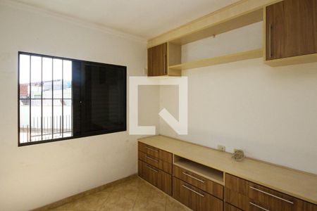 Casa à venda com 270m², 3 quartos e 4 vagas Casa à venda com 270m², 3 quartos e 4 vagasQuarto