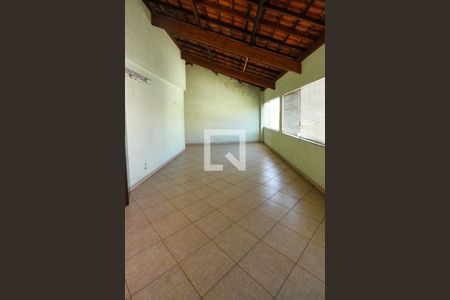 Casa à venda com 270m², 3 quartos e 4 vagas Casa à venda com 270m², 3 quartos e 4 vagasVaranda da suíte