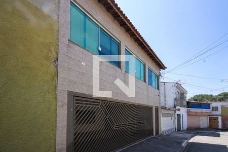 Casa à venda com 270m², 3 quartos e 4 vagas Casa à venda com 270m², 3 quartos e 4 vagasFachada