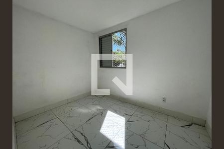 Quarto 1 de apartamento para alugar com 2 quartos, 45m² em Parque Ipê, São Paulo