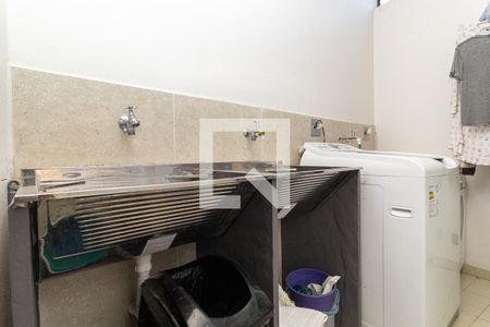 Casa à venda com 370m², 4 quartos e 4 vagas Casa à venda com 370m², 4 quartos e 4 vagasÁrea de Serviço