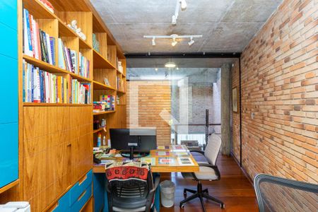 Casa à venda com 370m², 4 quartos e 4 vagas Casa à venda com 370m², 4 quartos e 4 vagasQuarto 2