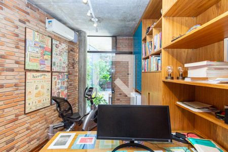 Casa à venda com 370m², 4 quartos e 4 vagas Casa à venda com 370m², 4 quartos e 4 vagasQuarto 2