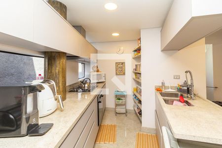 Casa à venda com 370m², 4 quartos e 4 vagas Casa à venda com 370m², 4 quartos e 4 vagasCozinha