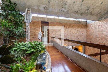 Casa à venda com 370m², 4 quartos e 4 vagas Casa à venda com 370m², 4 quartos e 4 vagasAcesso quartos