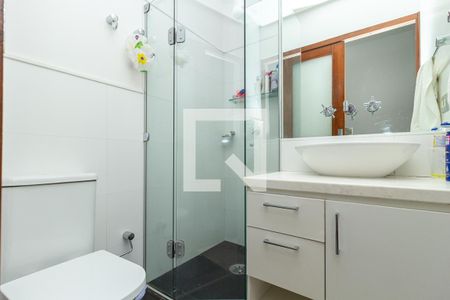 Casa à venda com 370m², 4 quartos e 4 vagas Casa à venda com 370m², 4 quartos e 4 vagasBanheiro 3