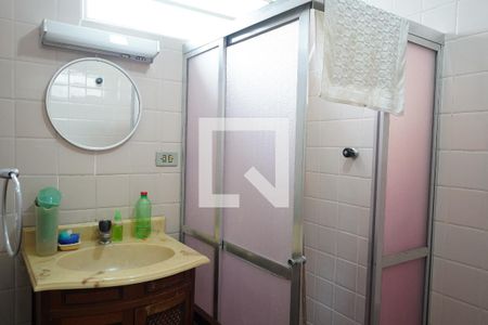 Casa à venda com 161m², 3 quartos e 2 vagasBanheiro da Suíte