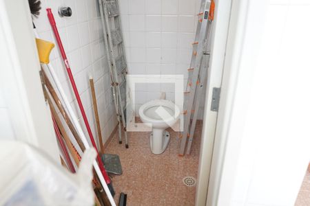 Casa à venda com 161m², 3 quartos e 2 vagasBanheiro de Serviço