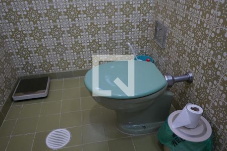 Casa à venda com 161m², 3 quartos e 2 vagasBanheiro 2