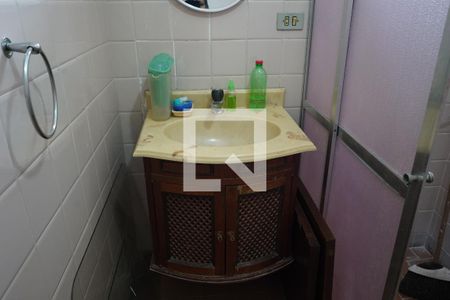 Casa à venda com 161m², 3 quartos e 2 vagasBanheiro da Suíte