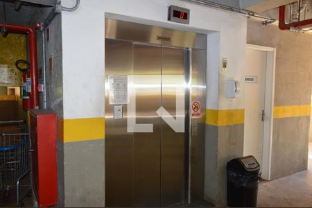 Apartamento para alugar com 45m², 2 quartos e 1 vagaElevador