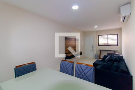 Sala de casa à venda com 3 quartos, 129m² em Cidade Continental, São Paulo