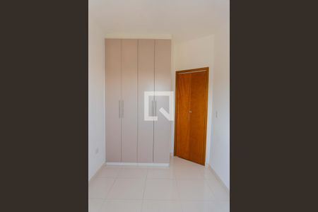 Quarto 1 de apartamento à venda com 2 quartos, 42m² em Jardim Ipanema, Santo André