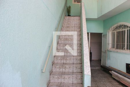 Casa à venda com 158m², 2 quartos e 2 vagasQuintal/Escada piso superior