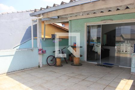 Casa à venda com 158m², 2 quartos e 2 vagasVaranda
