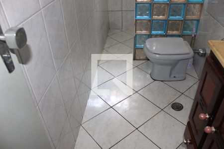 Casa à venda com 158m², 2 quartos e 2 vagasBanheiro 1
