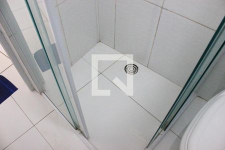 Casa à venda com 158m², 2 quartos e 2 vagasBanheiro do piso superior