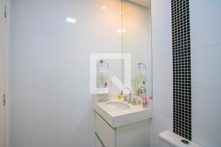 Casa à venda com 162m², 3 quartos e 3 vagasBanheiro social