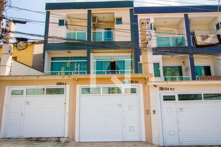 Casa à venda com 162m², 3 quartos e 3 vagasFachada