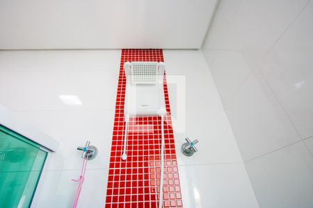 Casa à venda com 162m², 3 quartos e 3 vagasBanheiro do quarto 1