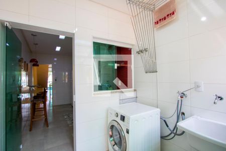 Casa à venda com 162m², 3 quartos e 3 vagasÁrea de serviço