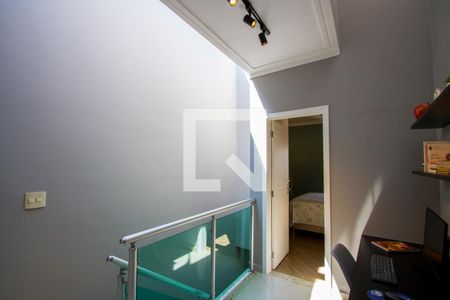 Casa à venda com 162m², 3 quartos e 3 vagasHall - Superior