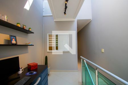 Casa à venda com 162m², 3 quartos e 3 vagasHall - Superior