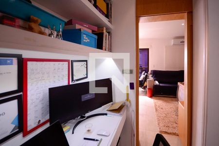 Apartamento à venda com 106m², 2 quartos e 2 vagasEscritório