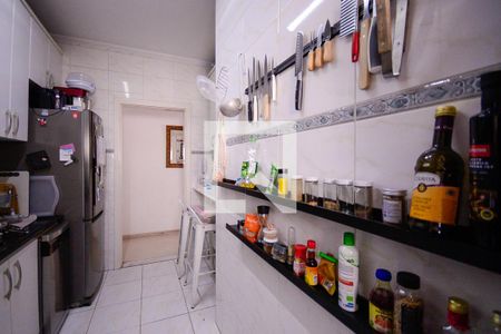 Apartamento à venda com 106m², 2 quartos e 2 vagasCozinha