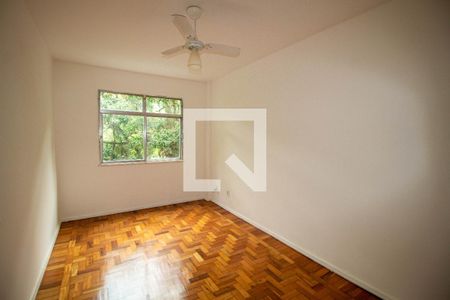 Sala de apartamento à venda com 3 quartos, 68m² em Grajau, Rio de Janeiro