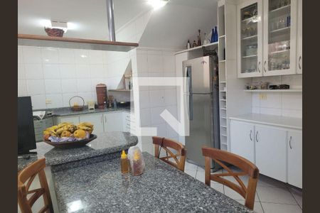 Casa à venda com 3 quartos, 302m² em Parque dos Passaros, São Bernardo do Campo
