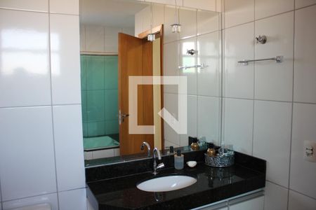 Apartamento à venda com 216m², 4 quartos e 3 vagasBanheiro Quarto 4