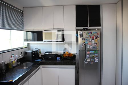 Apartamento à venda com 216m², 4 quartos e 3 vagasCozinha