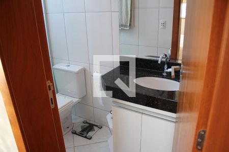 Apartamento à venda com 216m², 4 quartos e 3 vagasBanheiro Quarto 3