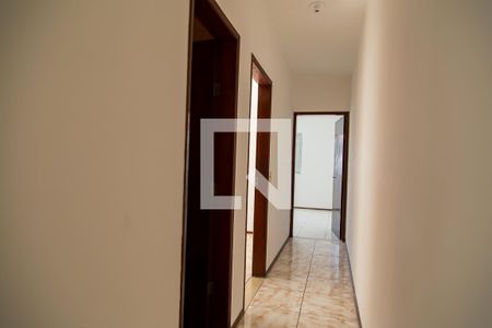 Casa à venda com 110m², 4 quartos e 2 vagasCorredor