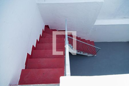 Casa à venda com 110m², 4 quartos e 2 vagasÁrea de Serviço - Escada