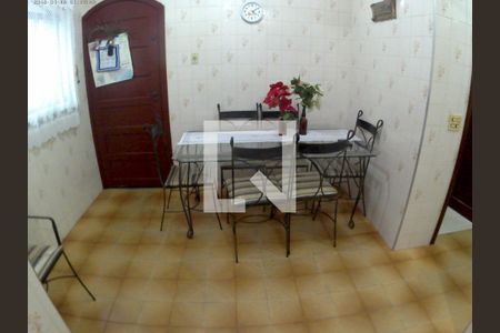 Casa à venda com 4 quartos, 220m² em Bairro dos Casa, São Bernardo do Campo