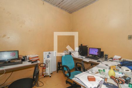 Quarto de casa para alugar com 3 quartos, 120m² em Santa Maria Goretti, Porto Alegre