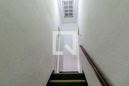 Casa à venda com 90m², 2 quartos e 1 vagaEscadas